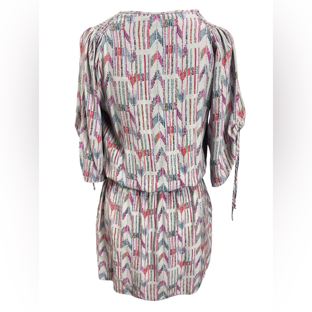 Parker 100% Silk Chevron Print Mini Dress M Pink Gray Keyhole Boho Festival - Picture 6 of 11